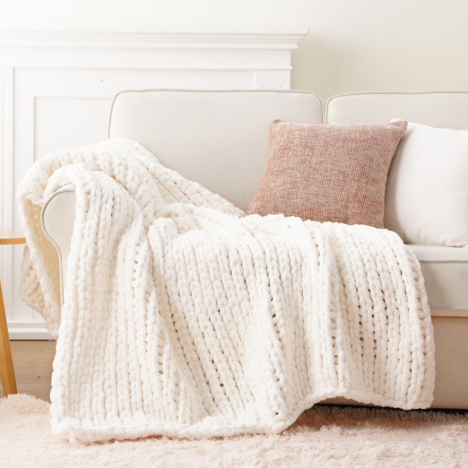 Battilo Chunky Knit Throw Blanket, Soft and Thick Chenille Throw Blanket, 50"x60" Handmade Cable