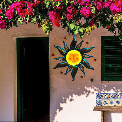 Goodeco Solar Sun Face Wall Art – Metal Outdoor Wall Decor with Solar LED Lights for Garden & Patio
