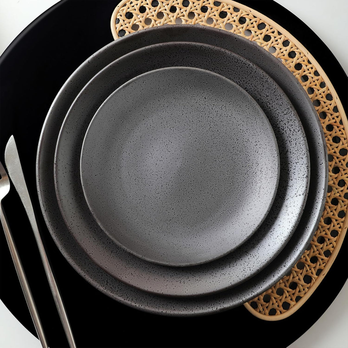 Stone Lain Valencia Porcelain 32-Piece Round Dinnerware Set, Plates and Bowls Set, Dish Set for 8
