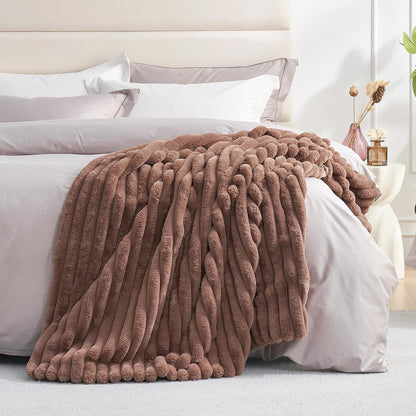 Amélie Home Faux Fur Throw Blanket for Couch, Cozy Fuzzy Fluffy Fur Luxurious Soft Striped Plush