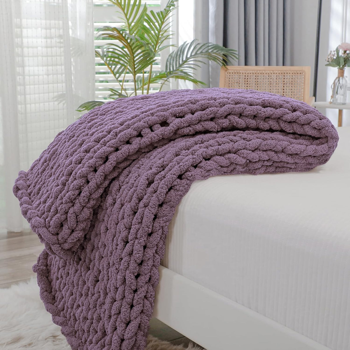 Bigacogo Chunky Knit Throw Blanket for Couch, 40x60 inches, 100% Hand Knitted with Thick Jumbo