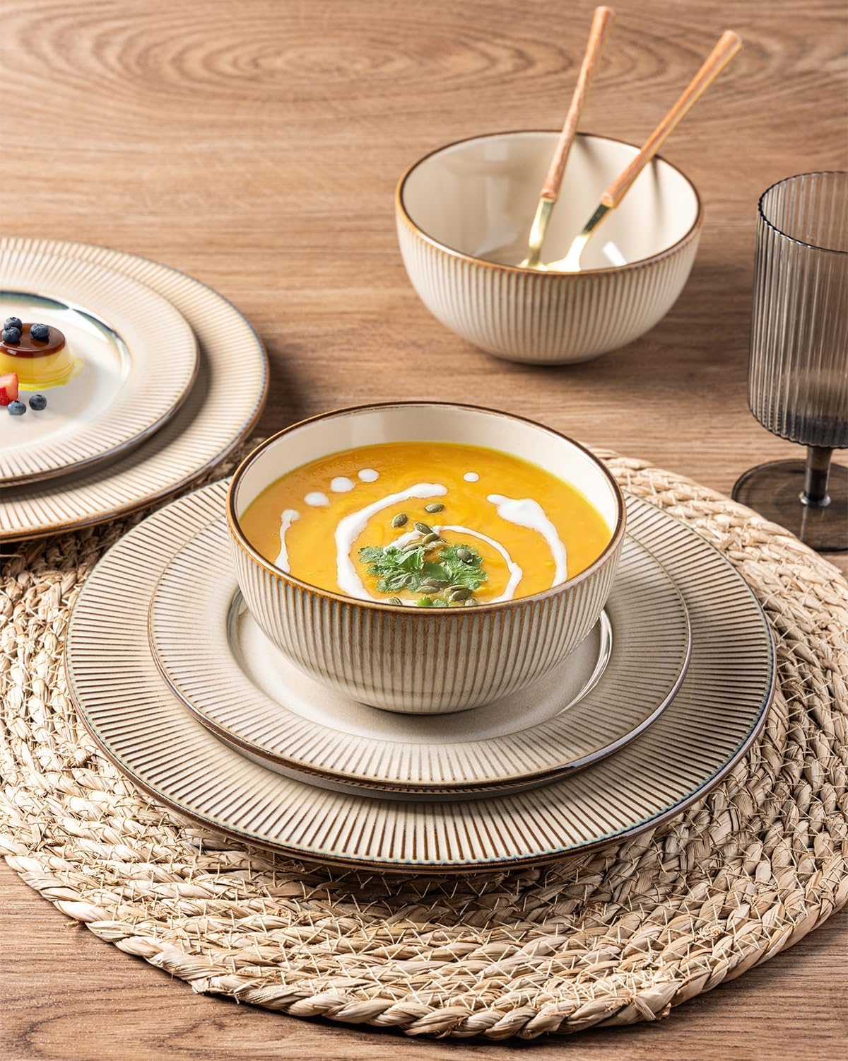 GBHOME Ceramic Dinnerware Sets,12 pcs Embossed Elegant Stoneware Plates and Bowls Sets