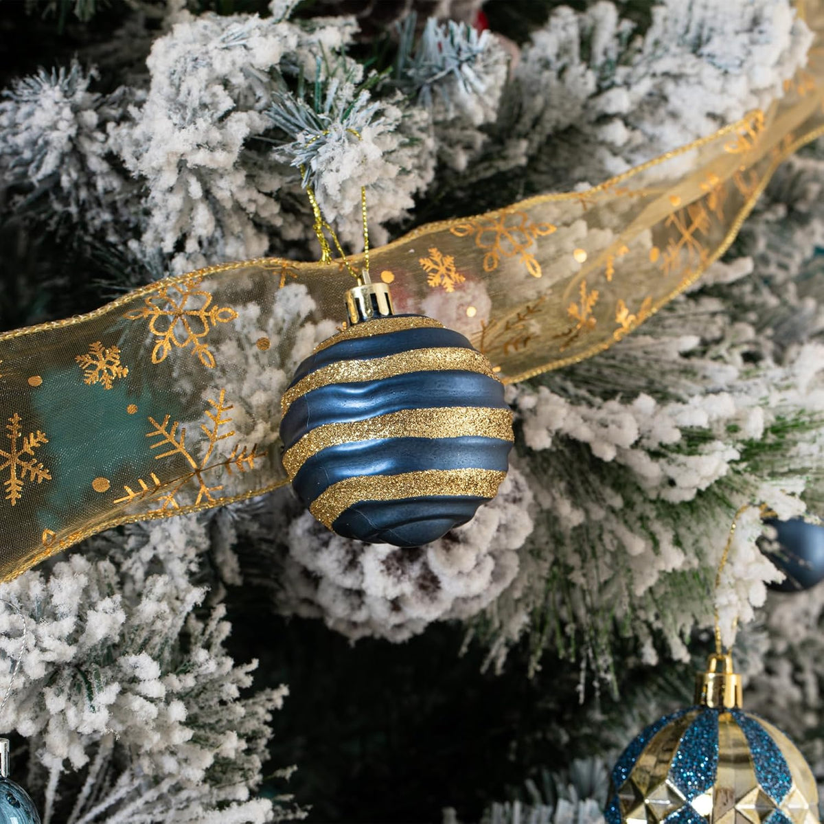 100Pcs Christmas Balls Ornaments Set, Shatterproof Christmas Decorations with Hand-held Gift