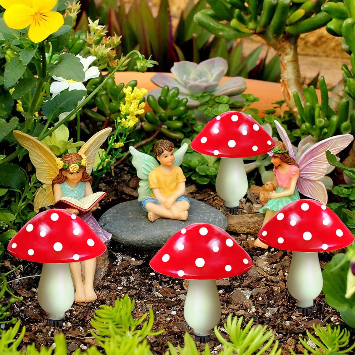 8-Pack Red Solar Mushroom Lamp, 8 Modes, Outdoor Waterproof, for Garden Decor, Christmas
