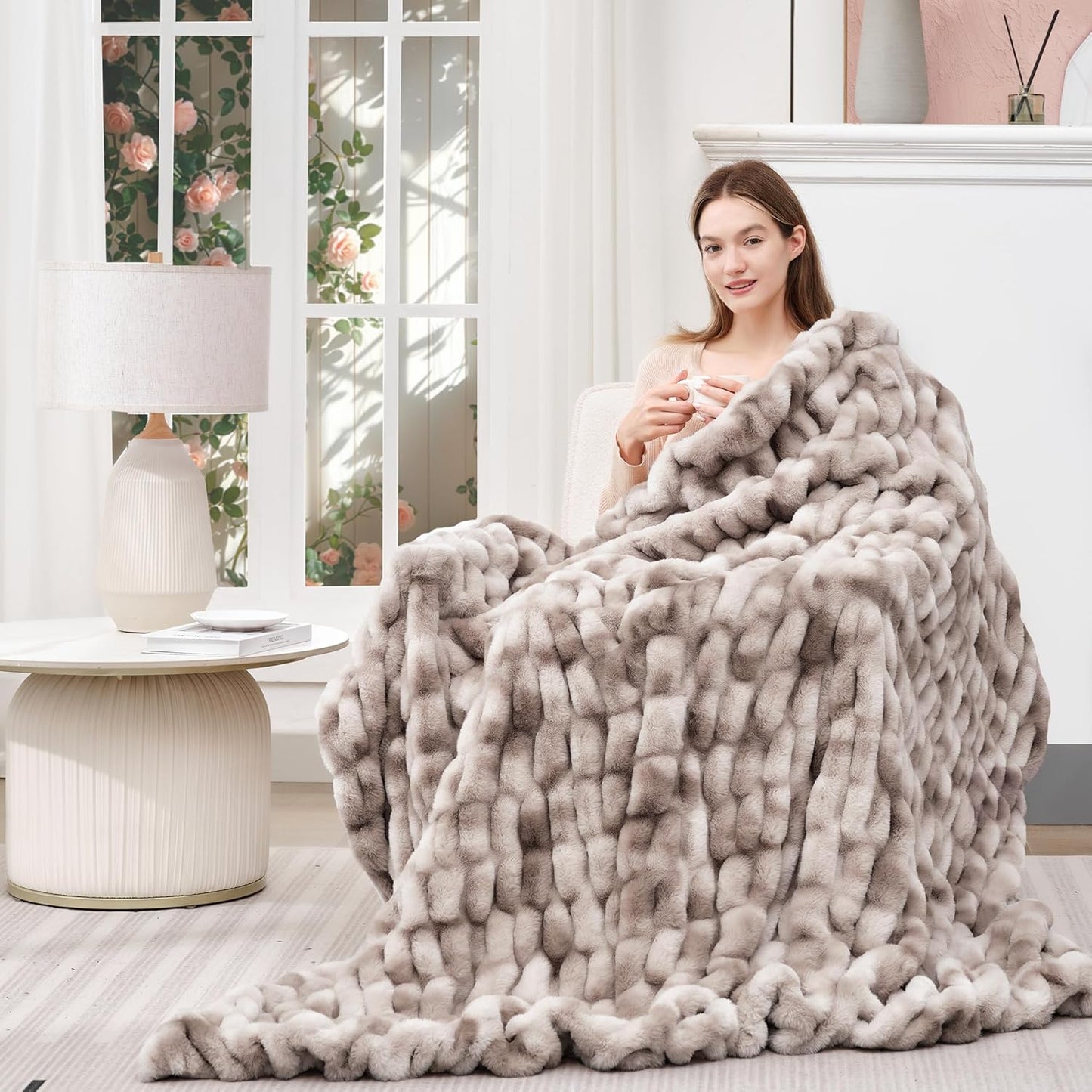 Touchat Ruched Faux Rabbit Fur Throw Blanket, 700 GSM Luxury Dual-Sided Soft Cozy Blanket, Fuzzy
