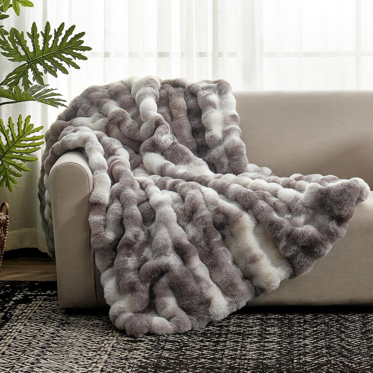 Cozy Bliss Faux Fur Throw Blanket for Couch, Fuzzy Soft Plush Thick Bubble Blanket for Sofa Bedroom