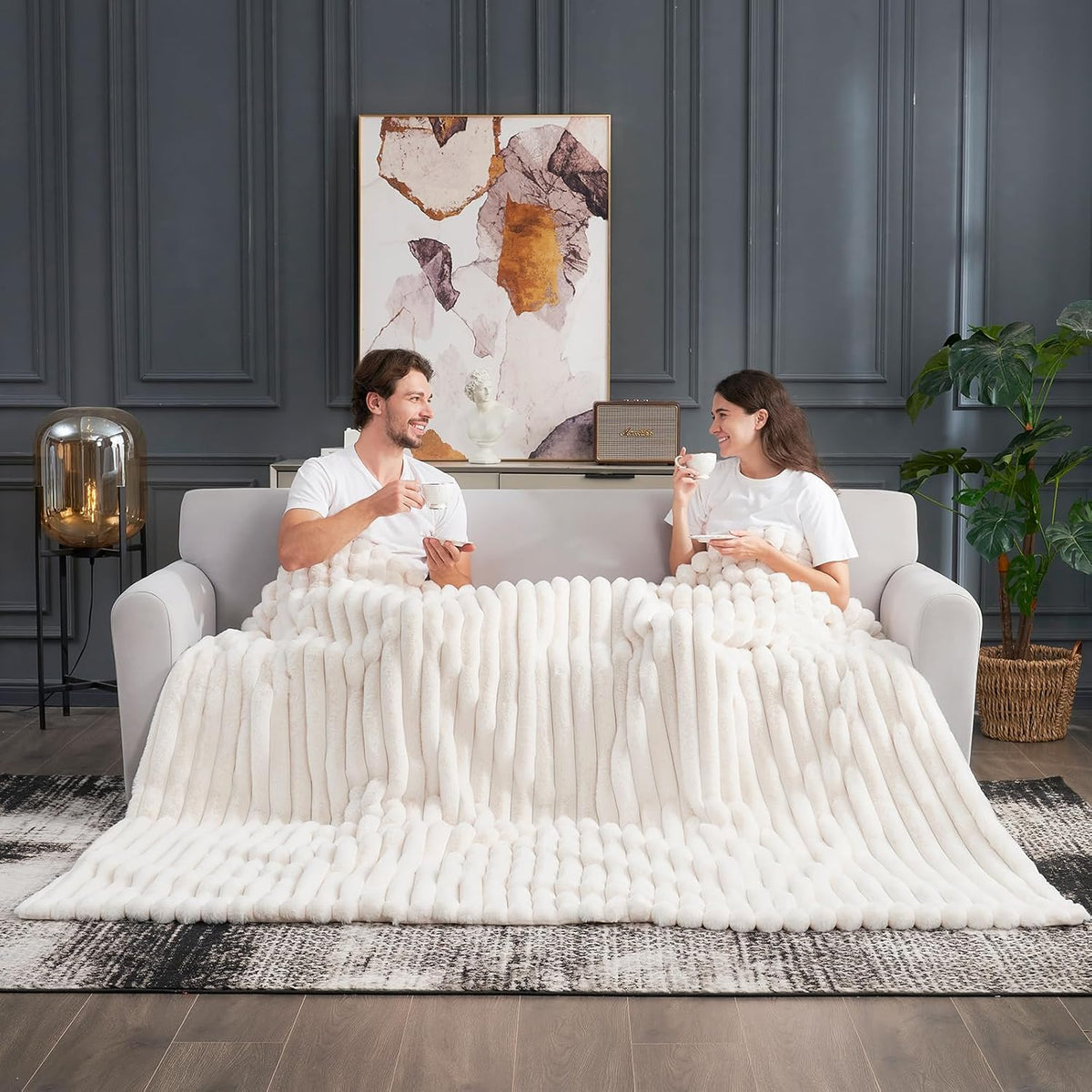 Cozy Bliss Faux Fur Throw Blanket for Couch, Cozy Warm Plush Striped Blanket for Sofa Bedroom