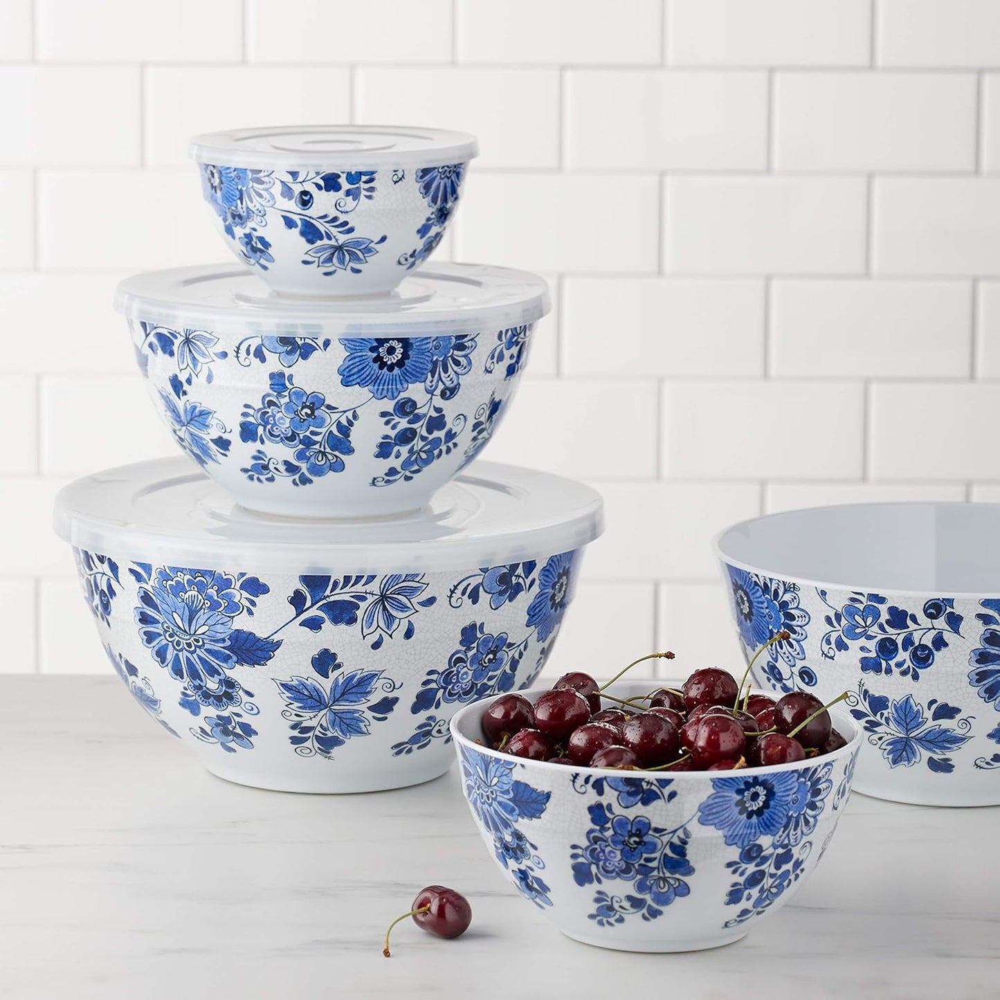Amazon Basics Nesting Melamine Mixing Round Bowl with Lid and Non-Slip Base, 5 Sizes, Blue and