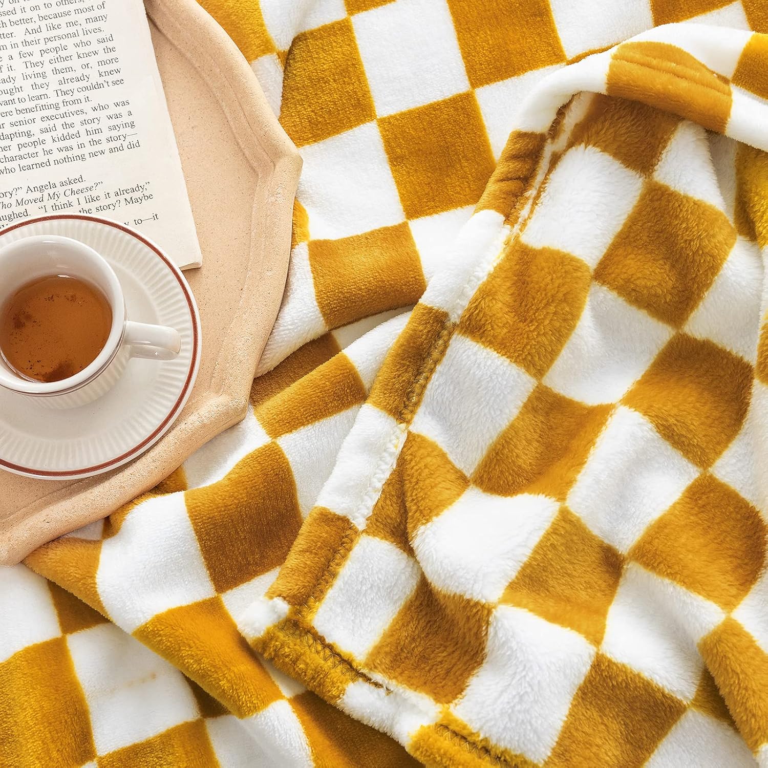 LOMAO Throw Blankets Flannel Blanket with Checkerboard Grid Pattern Soft Throw Blanket for Couch