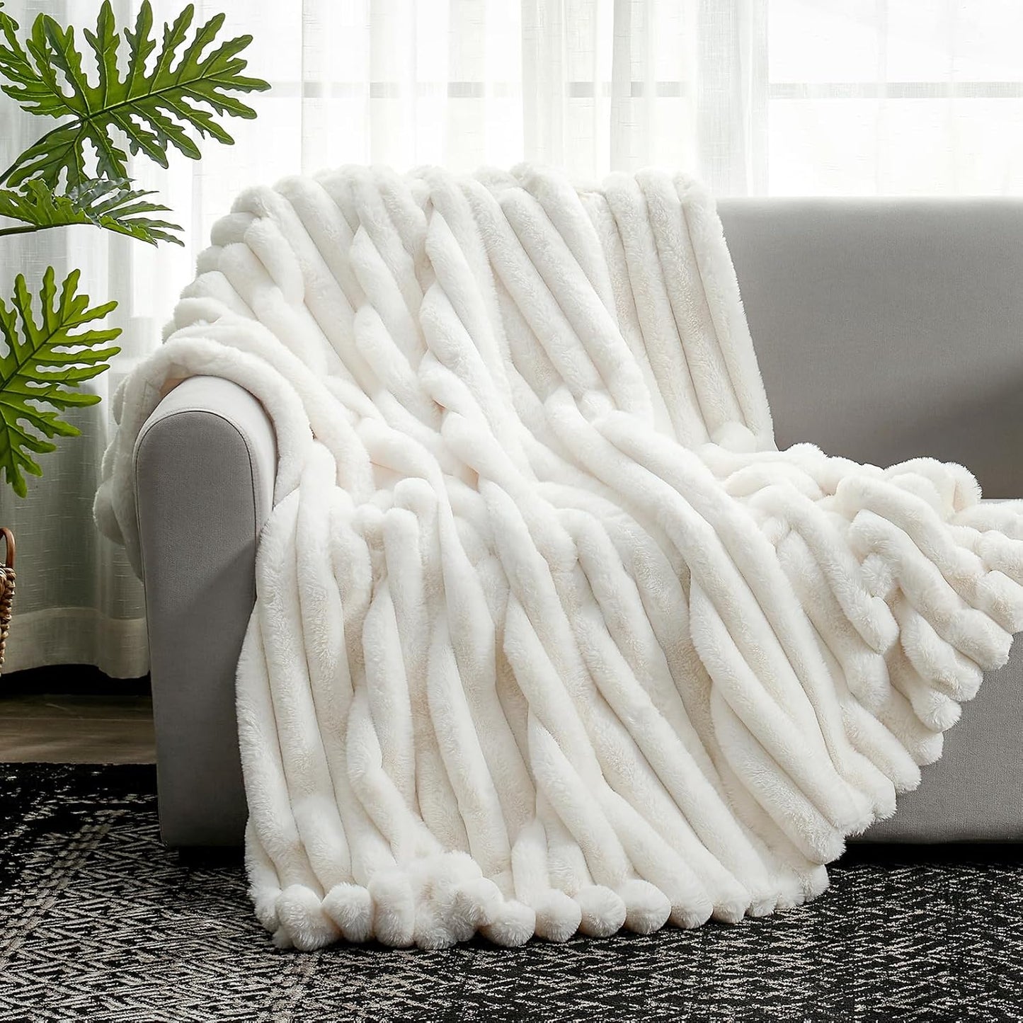 Cozy Bliss Faux Fur Throw Blanket for Couch, Cozy Warm Plush Striped Blanket for Sofa Bedroom