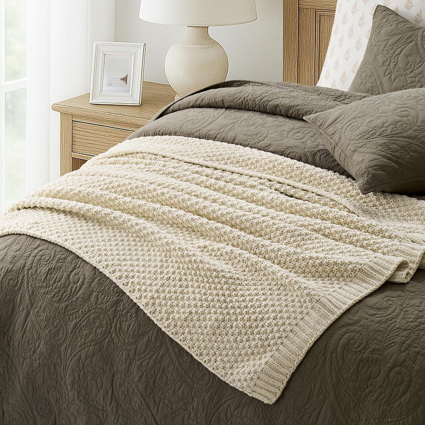 Chunky Chenille Knit Throw Blanket for Couch, Soft Luxurious Moss Stitch Blankets for Bed, Cozy