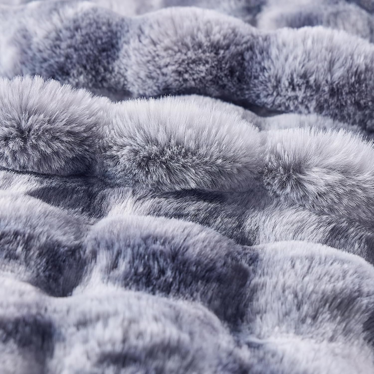 BENVWE Fluffy Faux Fur Throw Blanket for Couch - Soft, Plush, Thick, Cozy, Fuzzy Luxury Minky