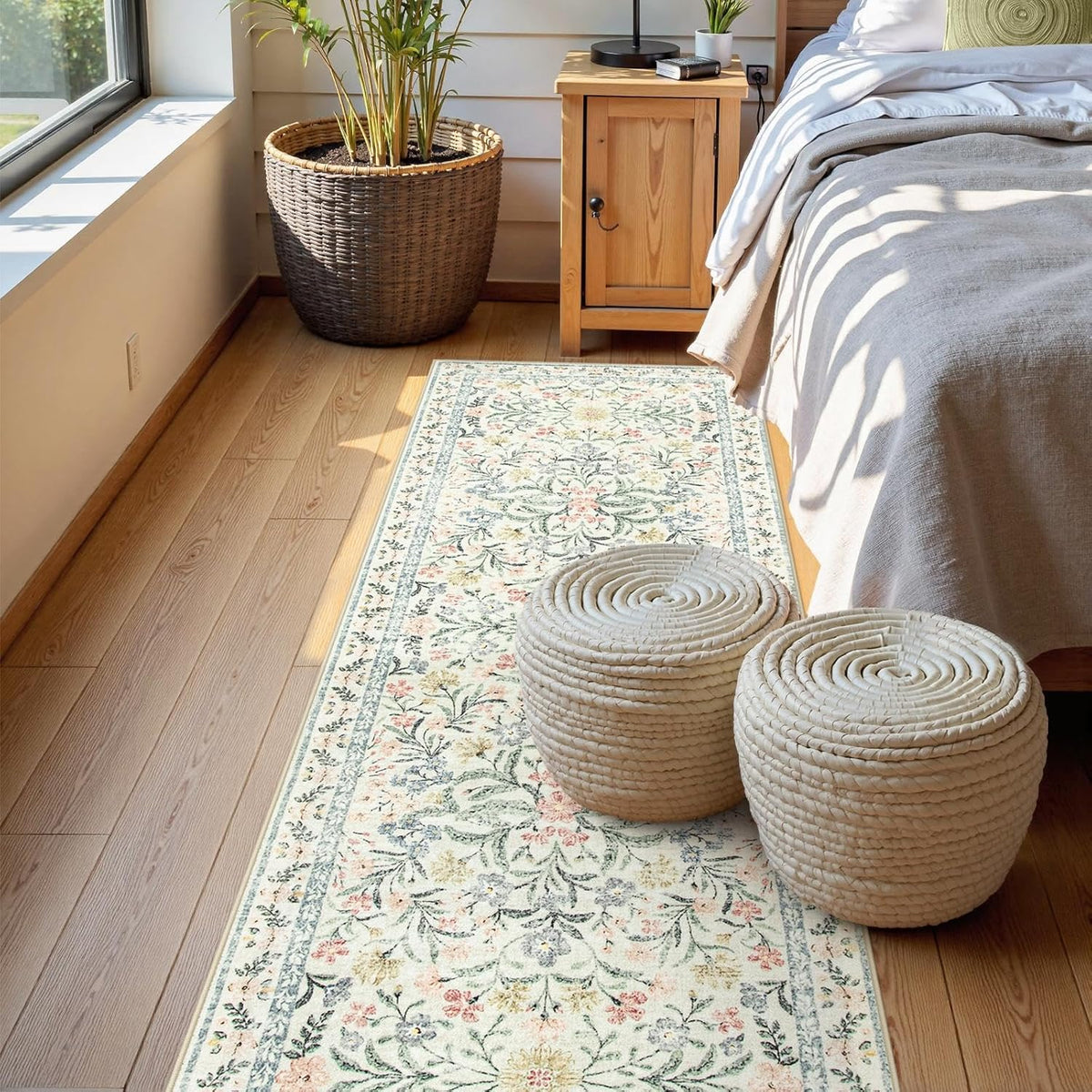 Wonnitar Washable Rug Runner 2'6''x8', Boho Floral Hallway Runner Rug 8ft Long Carpet for Bedroom