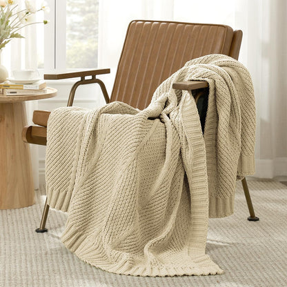 Amélie Home Chenille Knit Throw Blanket for Couch, Chevron Texture Decorative Soft Blanket for