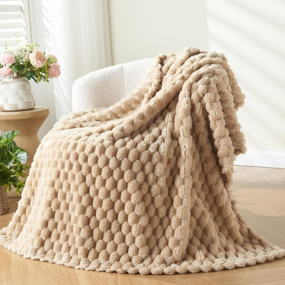 NEWCOSPLAY Super Soft Twin Blanket Brown Premium Silky Flannel Fleece 3D Clouds Stylish Jacquard