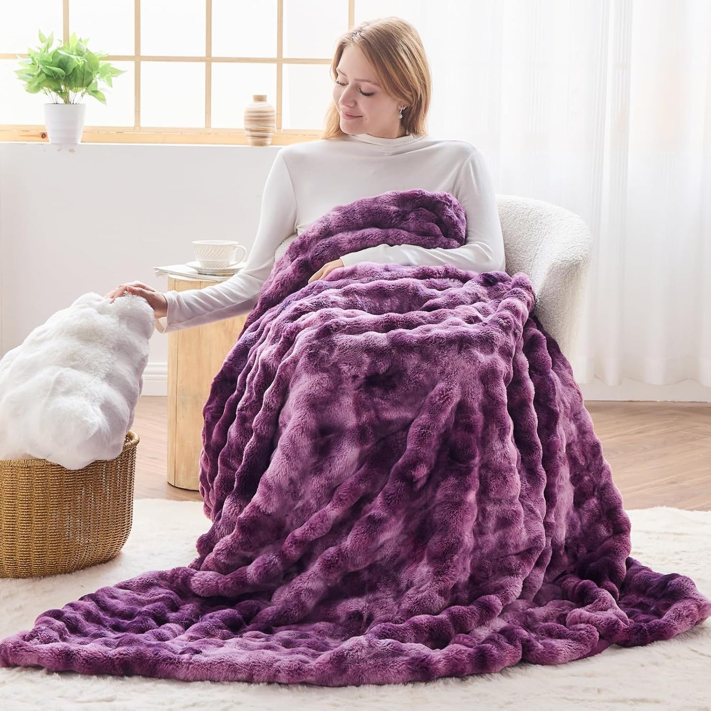 NEWCOSPLAY Faux Fur Throw Blanket Tie-dye Violet Purple Luxury Fluffy Thick Warm Bubble Blanket for