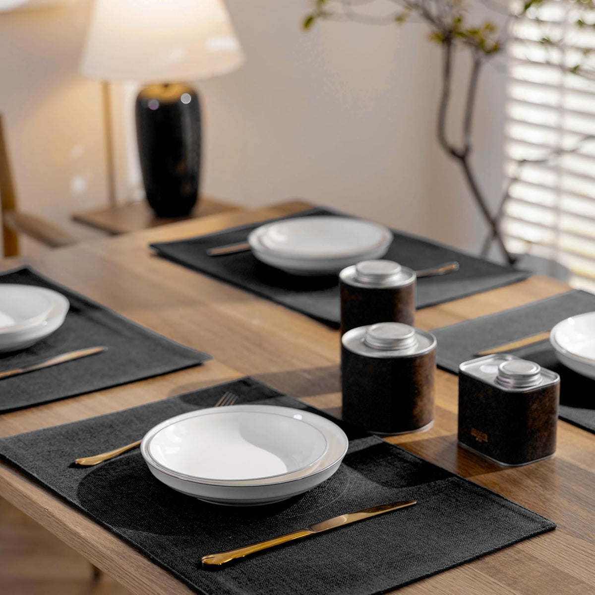 Demetex Black Placemats Set of 4 Stain Resistant Cloth Place Mats Heat Resistant Linen Table Plate
