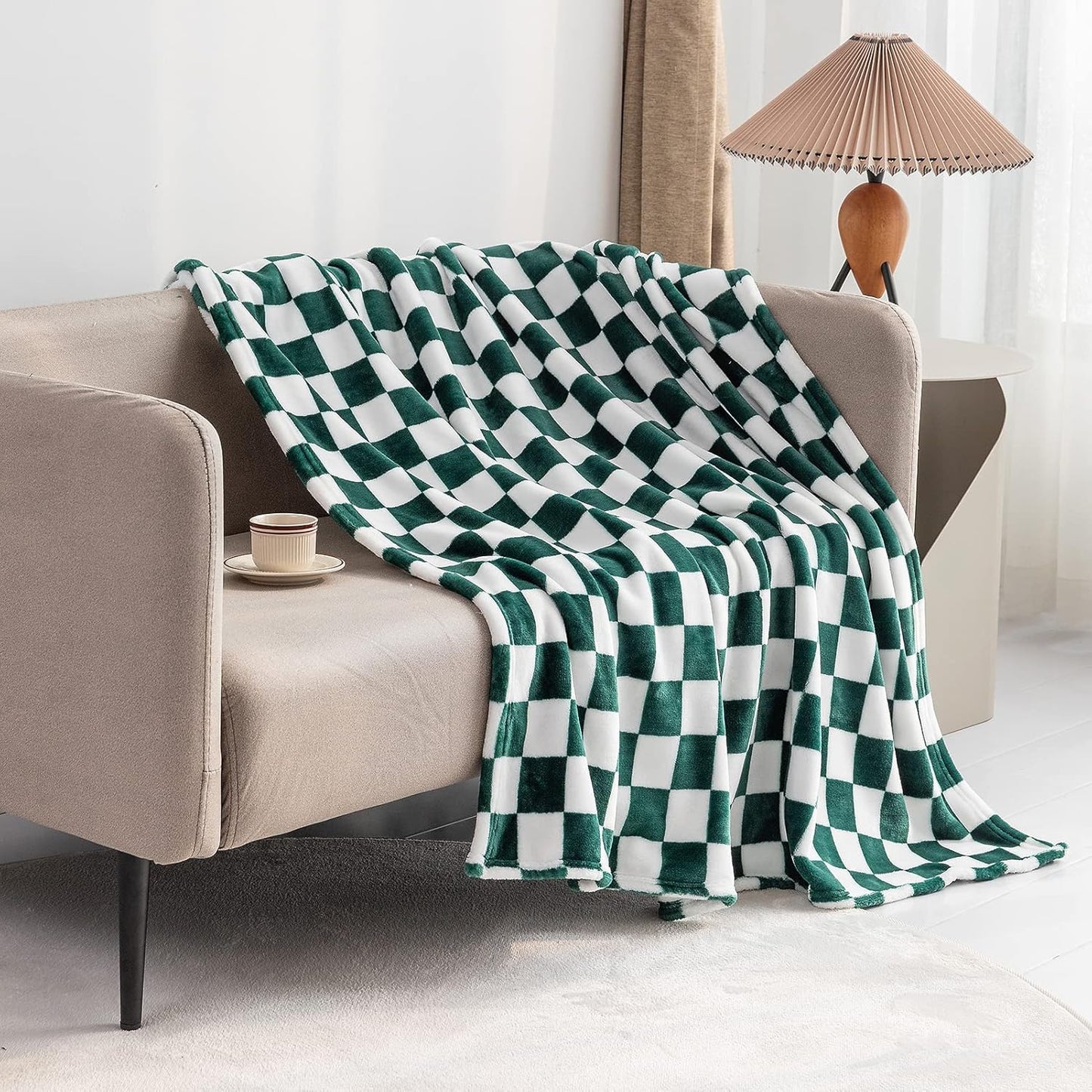 LOMAO Throw Blankets Flannel Blanket with Checkerboard Grid Pattern Soft Throw Blanket for Couch