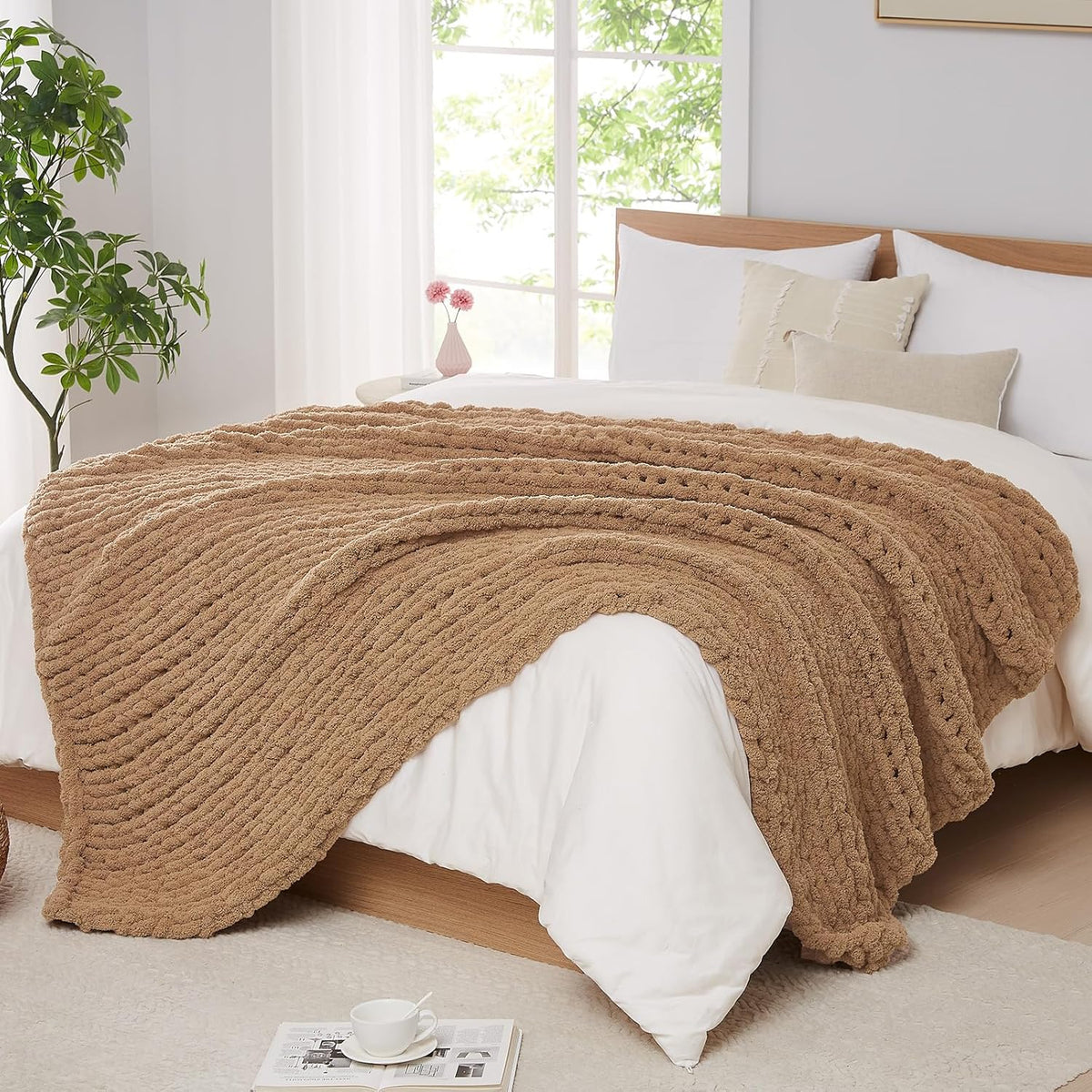 L'AGRATY Chunky Knit Blanket Throw: 72''x84'' Chenille Chunky Knitted Throw Blankets for Bed Couch