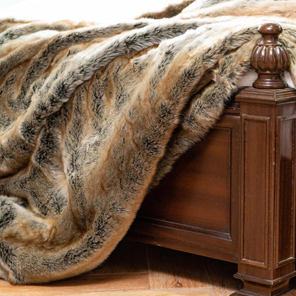 BATTILO HOME Large Brown Faux Fur Throw Blanket for Bed, Fall Fur Blanket and Throws, 60 x 80