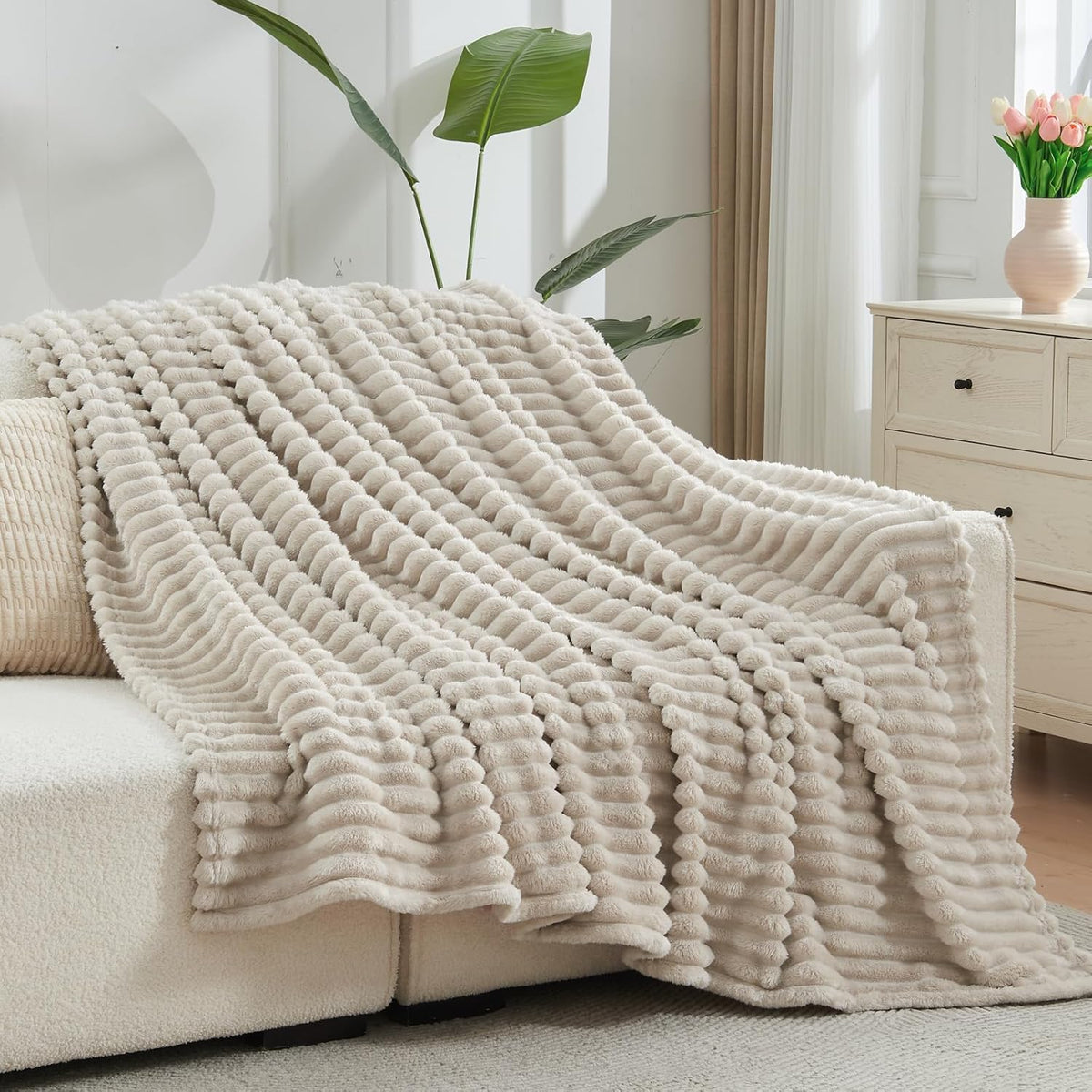 NEWCOSPLAY Super Soft Throw Blanket Linen Premium Silky Flannel Fleece 3D Ribbed Jacquard