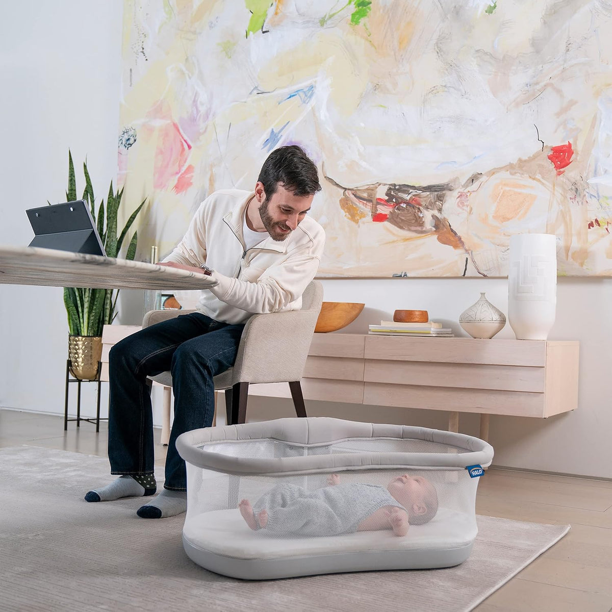 HALO BassiNest Swivel Sleeper 3.0 – Over-Bed Baby Bassinet with 360 Rotation, Adjustable Height