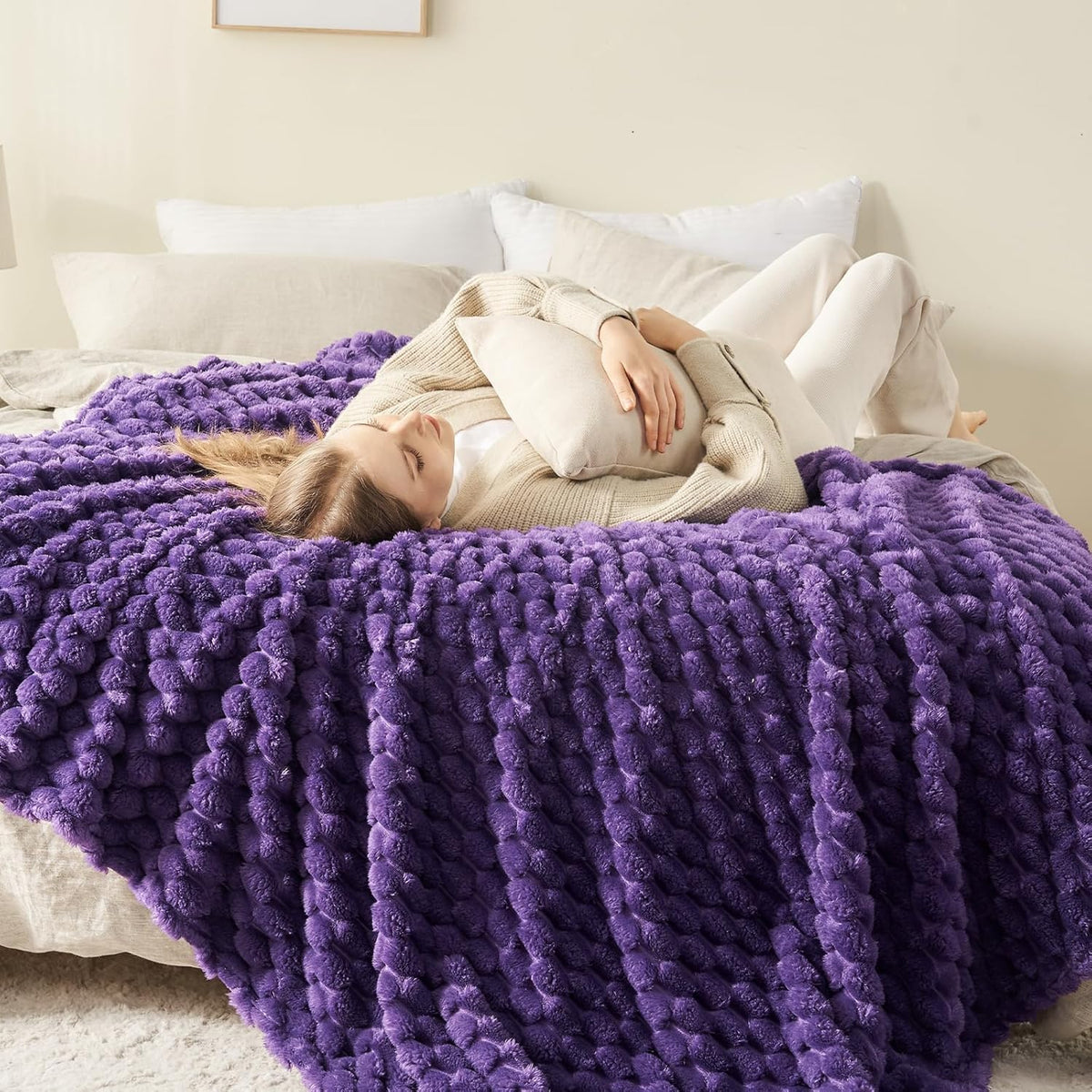 NEWCOSPLAY Super Soft King Blanket Purple Premium Silky Flannel Fleece 3D Clouds Stylish Jacquard