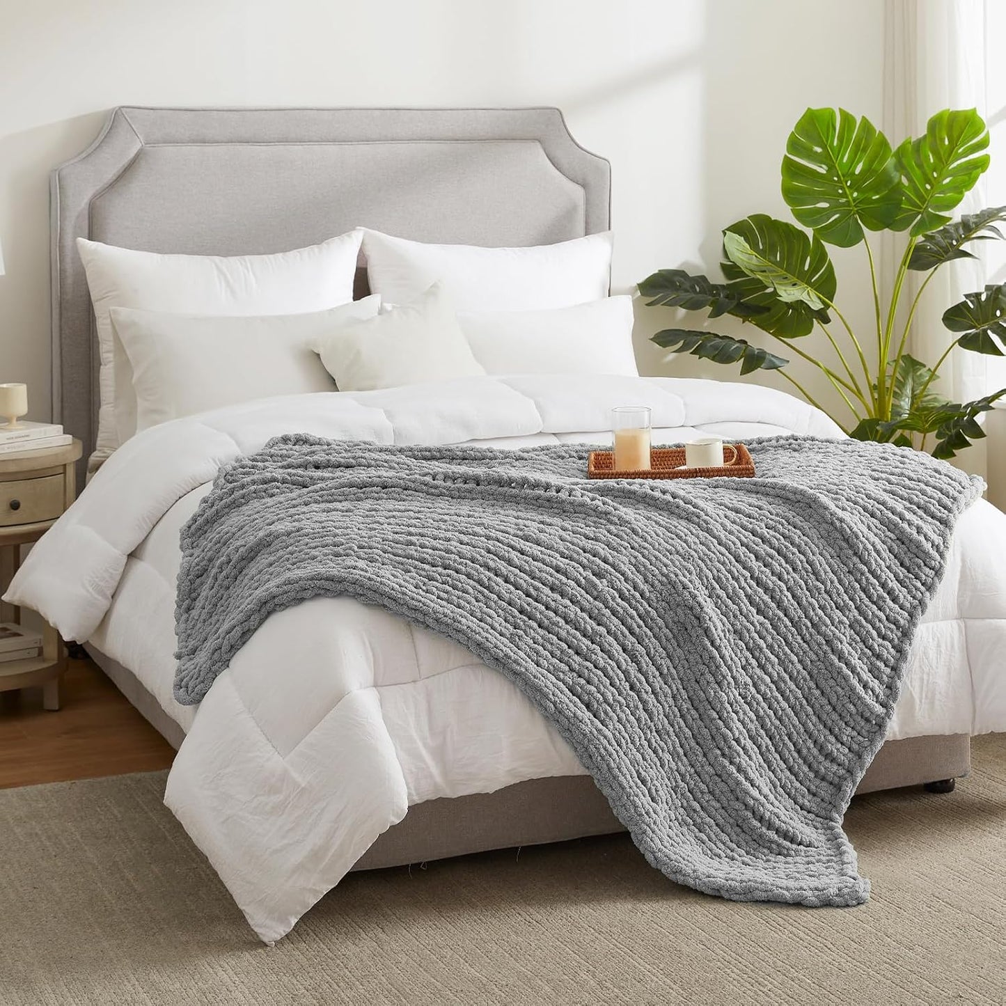 Amélie Home Chunky Knit Throw Blanket for Couch, Soft Chenille Crochet Blanket for Sofa, 50"x60"