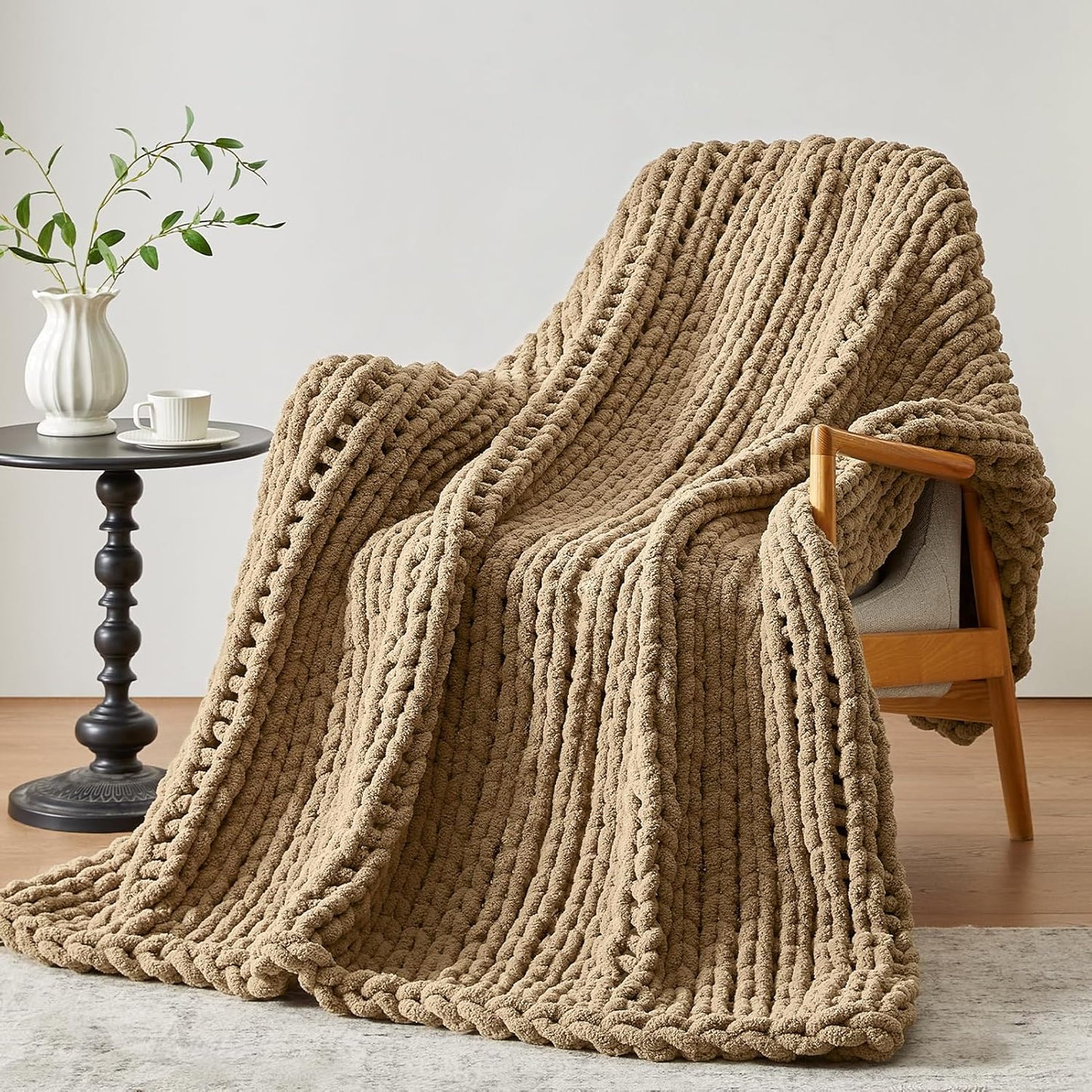 Chunky Knit Throw Blanket, 60''*80'' Knitted Throw Chenille Yarn for Bed Couch, Handmade Light