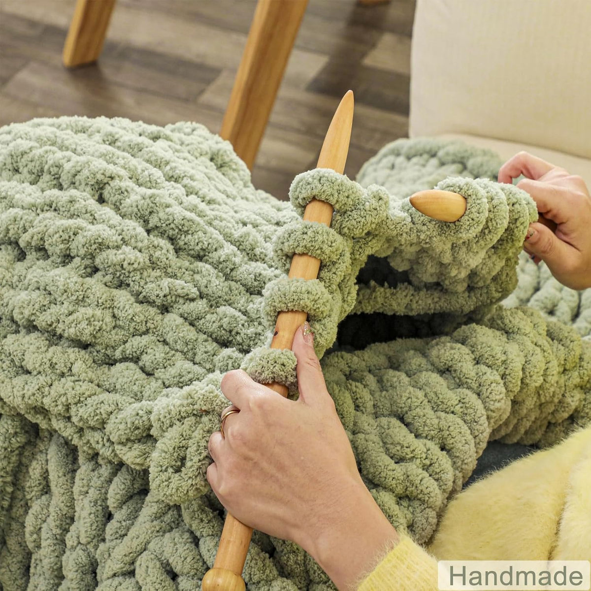 WESHIONGOO Chunky Knit Blanket Throw 50"×60" Knitted Throw Blankets for Couch Bed Fluffy Soft
