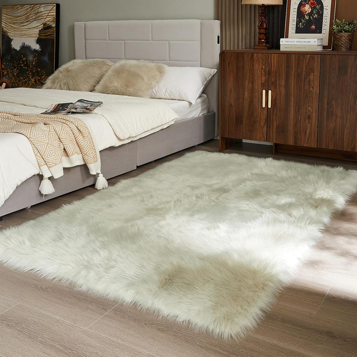 AMTOVO Faux Fur Sheepskin Rug for Living Room, 4 x 6 ft Light Grey Fluffy Area Rug for Bedroom
