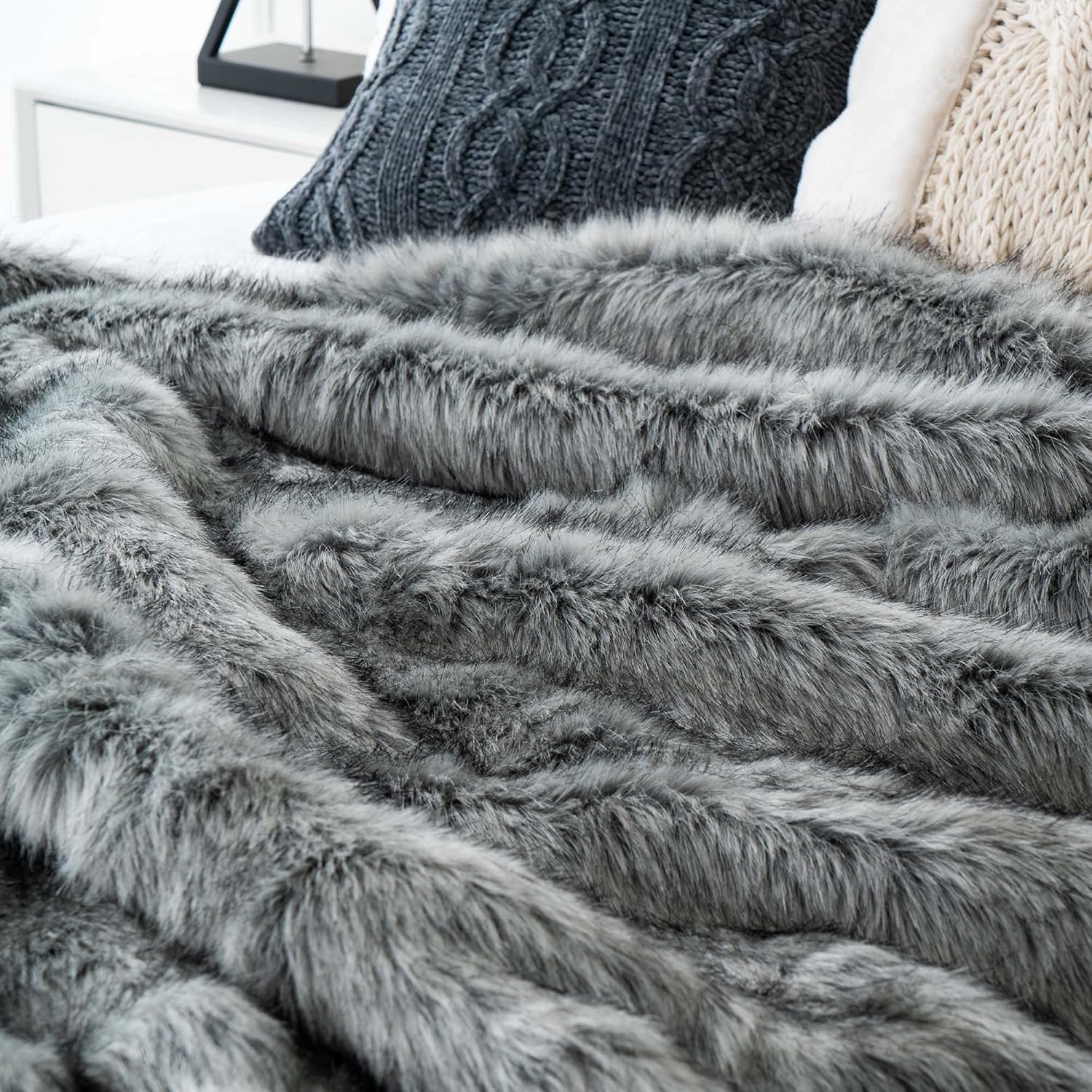 BATTILO HOME Wolf Faux Fur Blanket, Extra Large Fox Fur Throw Blankets for Couch, Bed, Super Soft