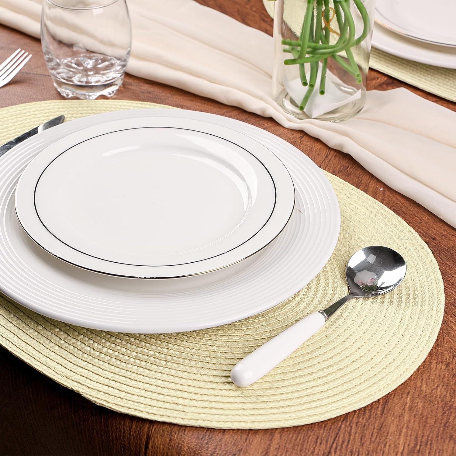 AHHFSMEI Placemats Set of 6 for Dining Table Washable Woven Vinyl Non-Slip 18x12 inches Placemat