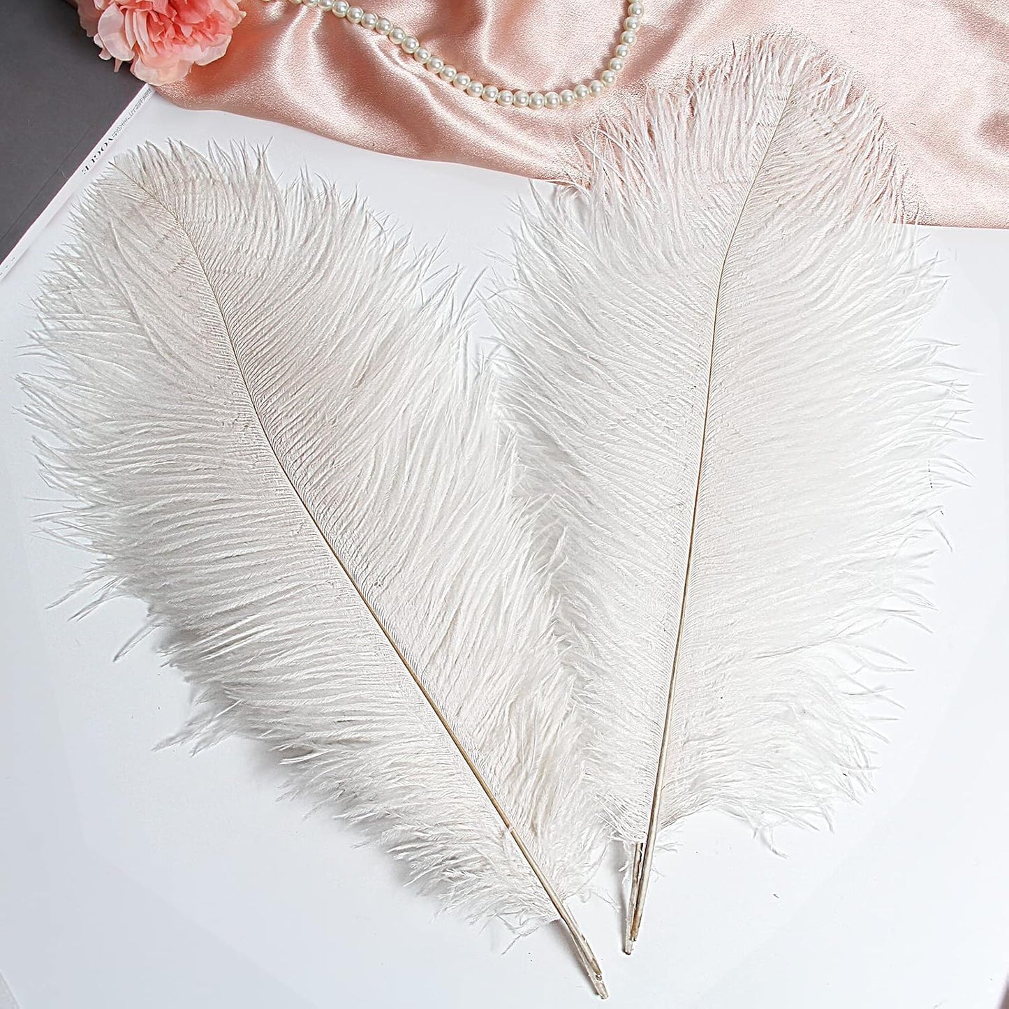 THARAHT 12pcs White Ostrich Feathers Natural Bulk 12-14Inch 30cm-35cm for Wedding Party
