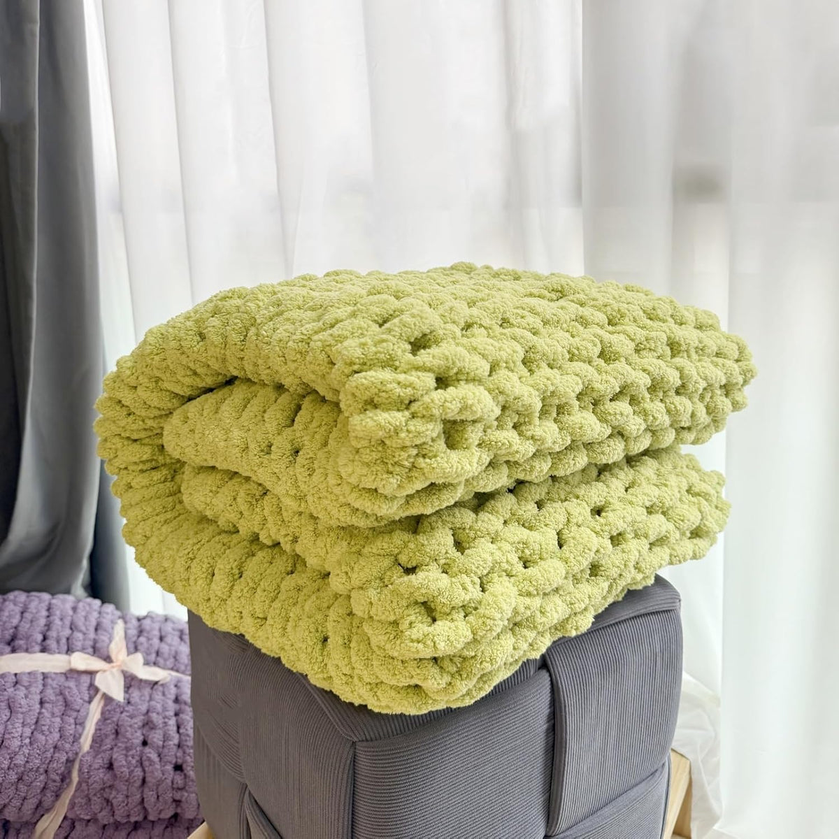 Chunky Knit Blanket Throw 48"x71", Chenille Throw Blankets, Handmade Warm & Cozy Blanket Couch Bed