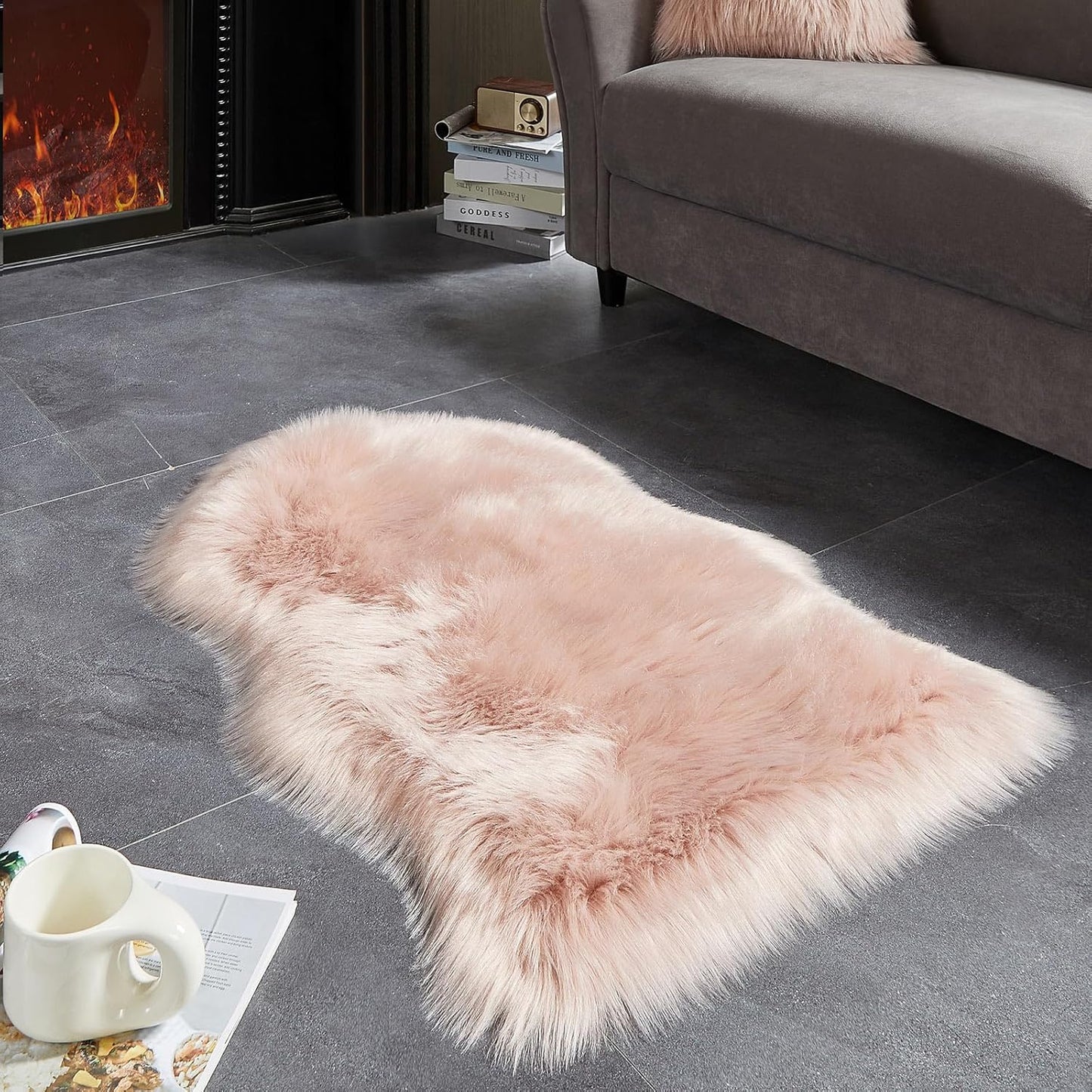 AMTOVO Faux Fur Rug, Pink Small Area Rug, Fluffy Sheepskin Rug, Fuzzy Ultra Soft 2 x 3 ft Shag Rugs