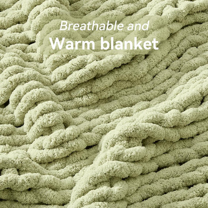 Chunky Knit Throw Blanket, 40''*50'' Knitted Throw Chenille Yarn for Bed Couch, Handmade Light