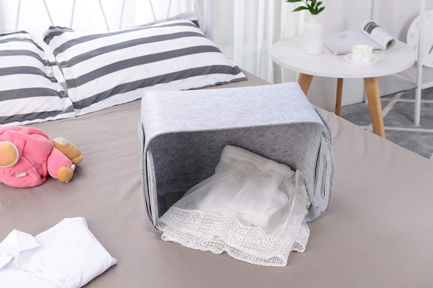 Storage Basket Felt Storage Bin Collapsible& Convenient Box Organizer with Carry Handles for Office