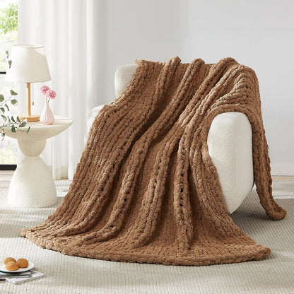 L'AGRATY Chunky Knit Blanket Throw: 72''x84'' Chenille Chunky Knitted Throw Blanket for Bed Couch