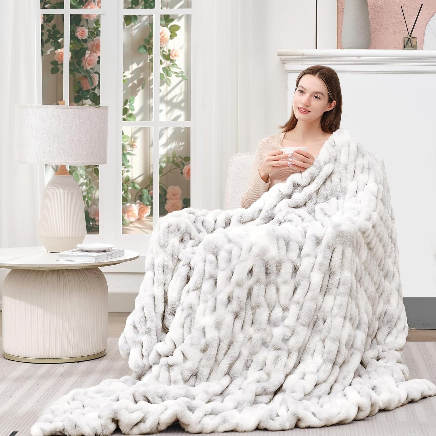 Touchat Ruched Faux Rabbit Fur Throw Blanket, 700 GSM Luxury Dual-Sided Soft Cozy Blanket, Fuzzy