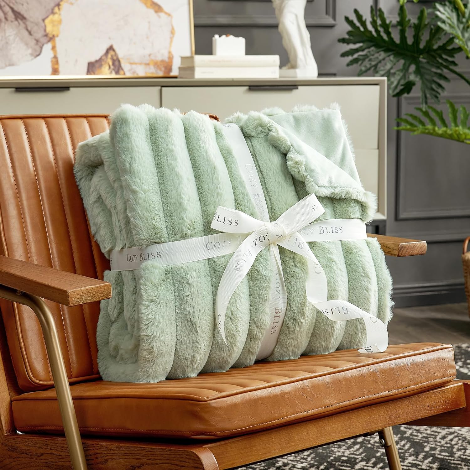 Cozy Bliss Faux Fur Throw Blanket for Couch, Cozy Warm Plush Striped Blanket for Sofa Bedroom