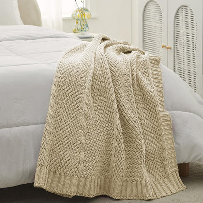 Amélie Home Chenille Knit Throw Blanket for Couch, Chevron Texture Decorative Soft Blanket for