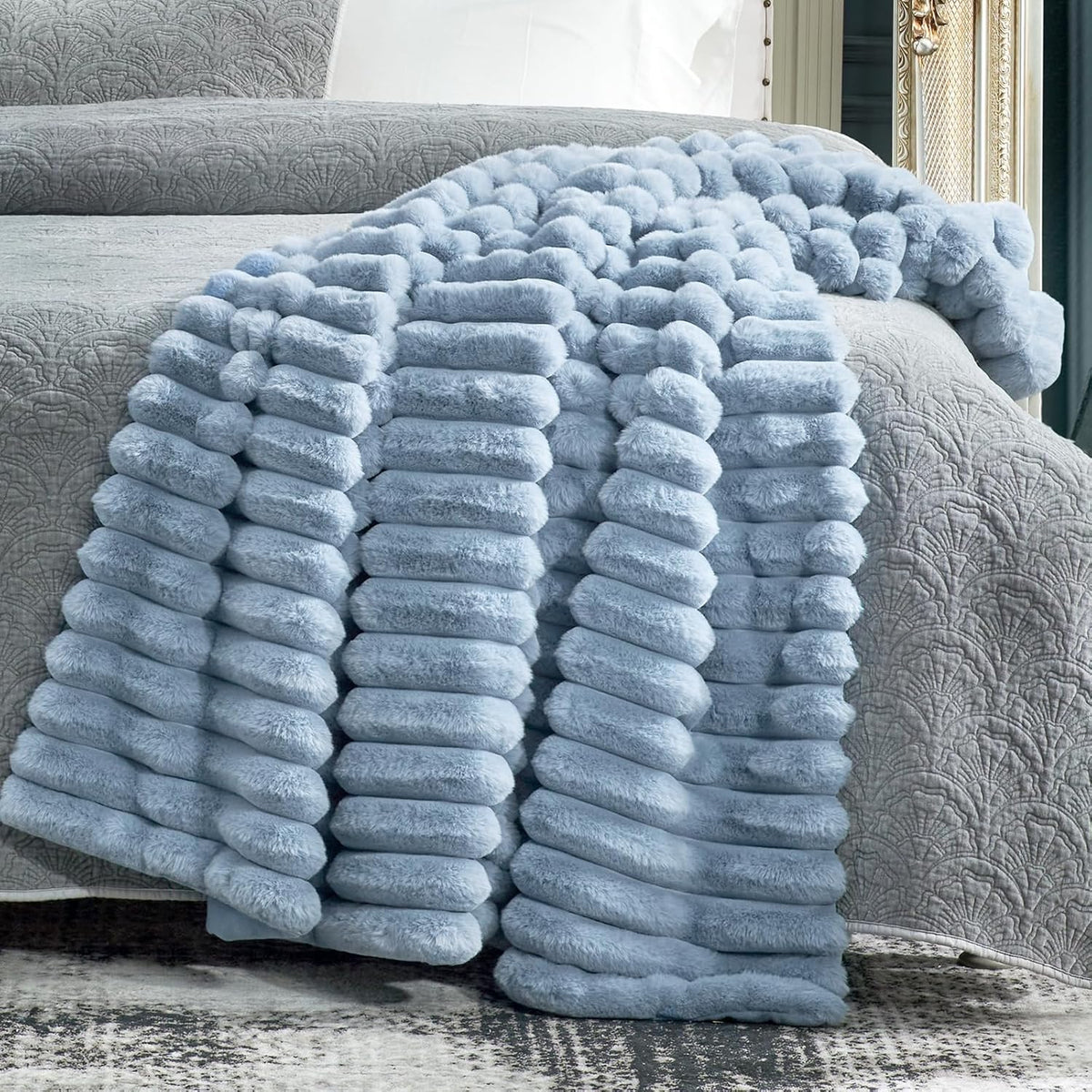 Cozy Bliss Faux Fur Throw Blanket for Couch, Cozy Warm Plush Striped Blanket for Sofa Bedroom