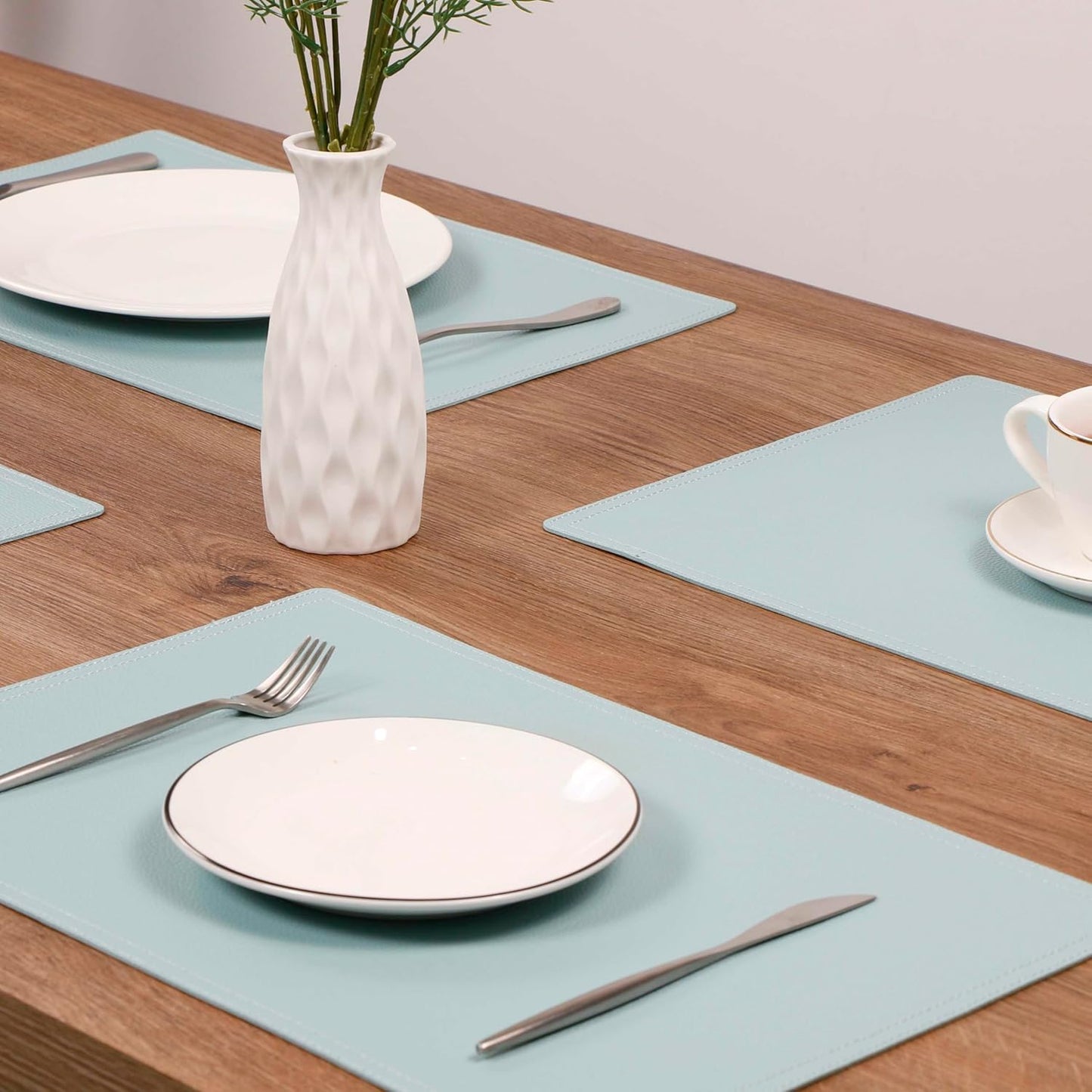 Set of 8 Faux Leather Placemats, PU Table Mats, Waterproof, Stain Resistant, Heat Resistant