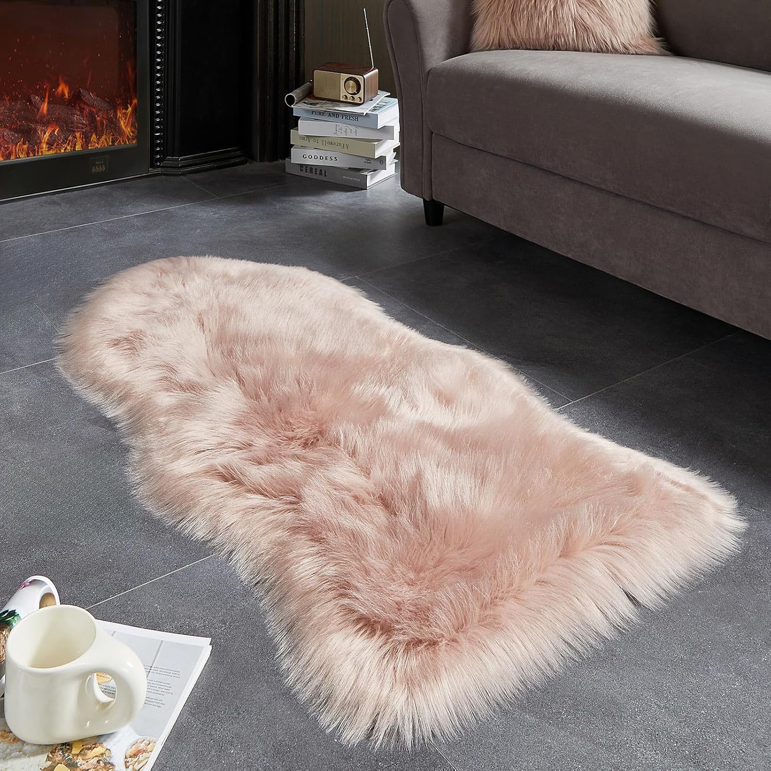 AMTOVO Faux Fur Rug, Pink Area Rug, Fluffy Sheepskin Rug, Fuzzy Ultra Soft 2 x 4 ft Shag Rugs for