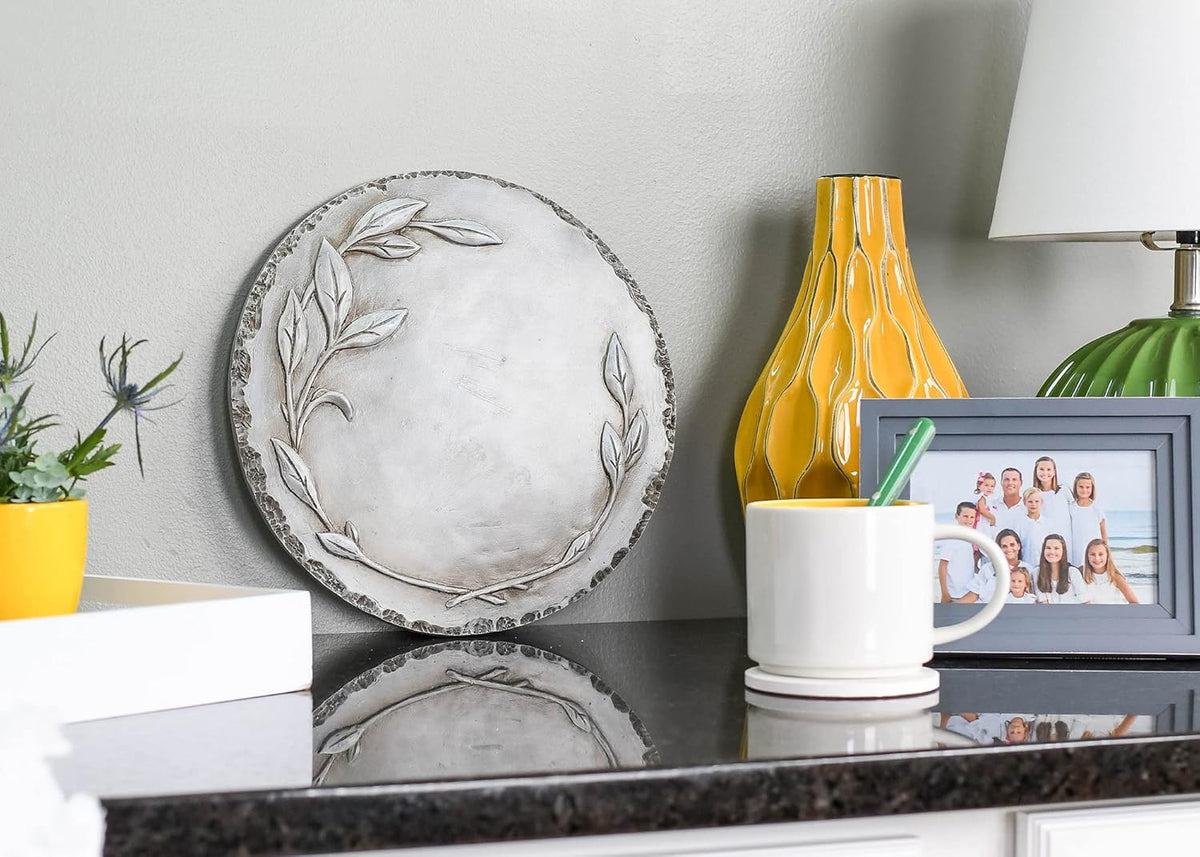 NAT & Jules Floral Laurel Wreath Leaves Pattern Dimensional Indoor Outdoor 12 inch Round Cast Resin