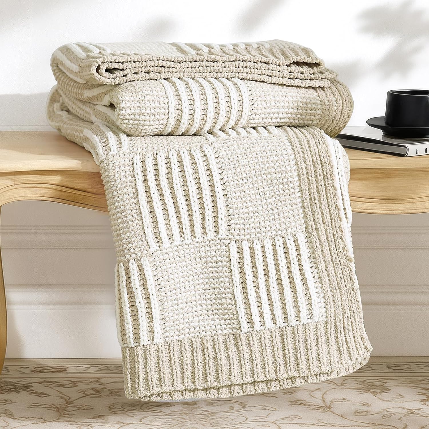Amélie Home Chenille Knit Throw Blanket for Couch, Checkered Texture Decorative Soft Blanket for