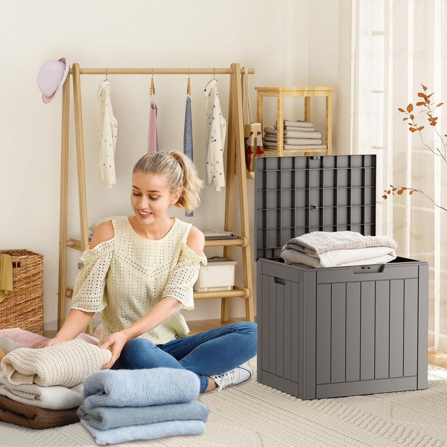 31 Gallon Resin Deck Box, Lockable Patio Outdoor Storage Box for Furniture, Garden Tools and Tools
