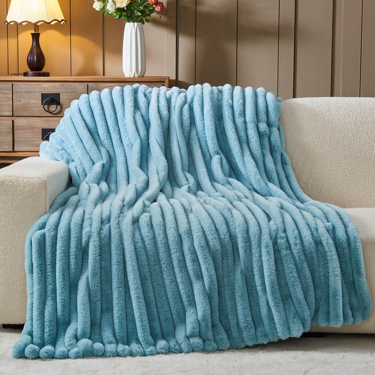 NEWCOSPLAY Faux Fur Throw Blanket Blue 3D Ribbed Plush Thick Warm Blanket for Couch Sofa Bed 850GSM