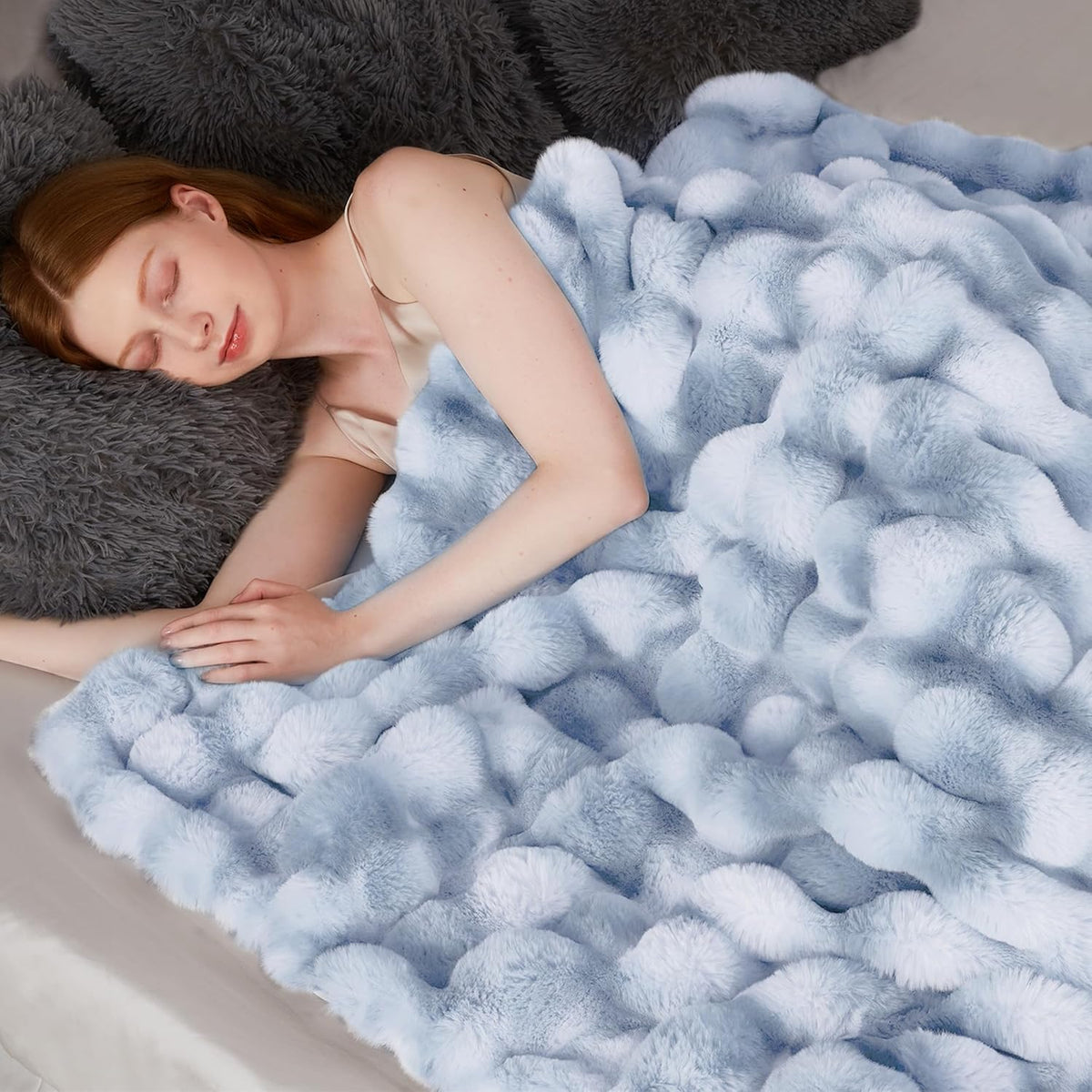 Touchat Luxury 1000GSM Faux Rabbit Fur Throw Blanket, Super Heavy Warm Cozy Grey Blankets for Couch